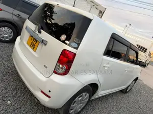 Toyota Corolla Touring 2019 White