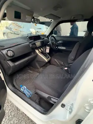 Toyota Corolla Touring 2019 White