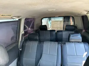 Toyota Noah 2.0 143hp AWD (8 Seater) 2007 Gray