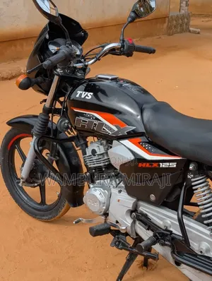 TVS HLX 125 2024 Black