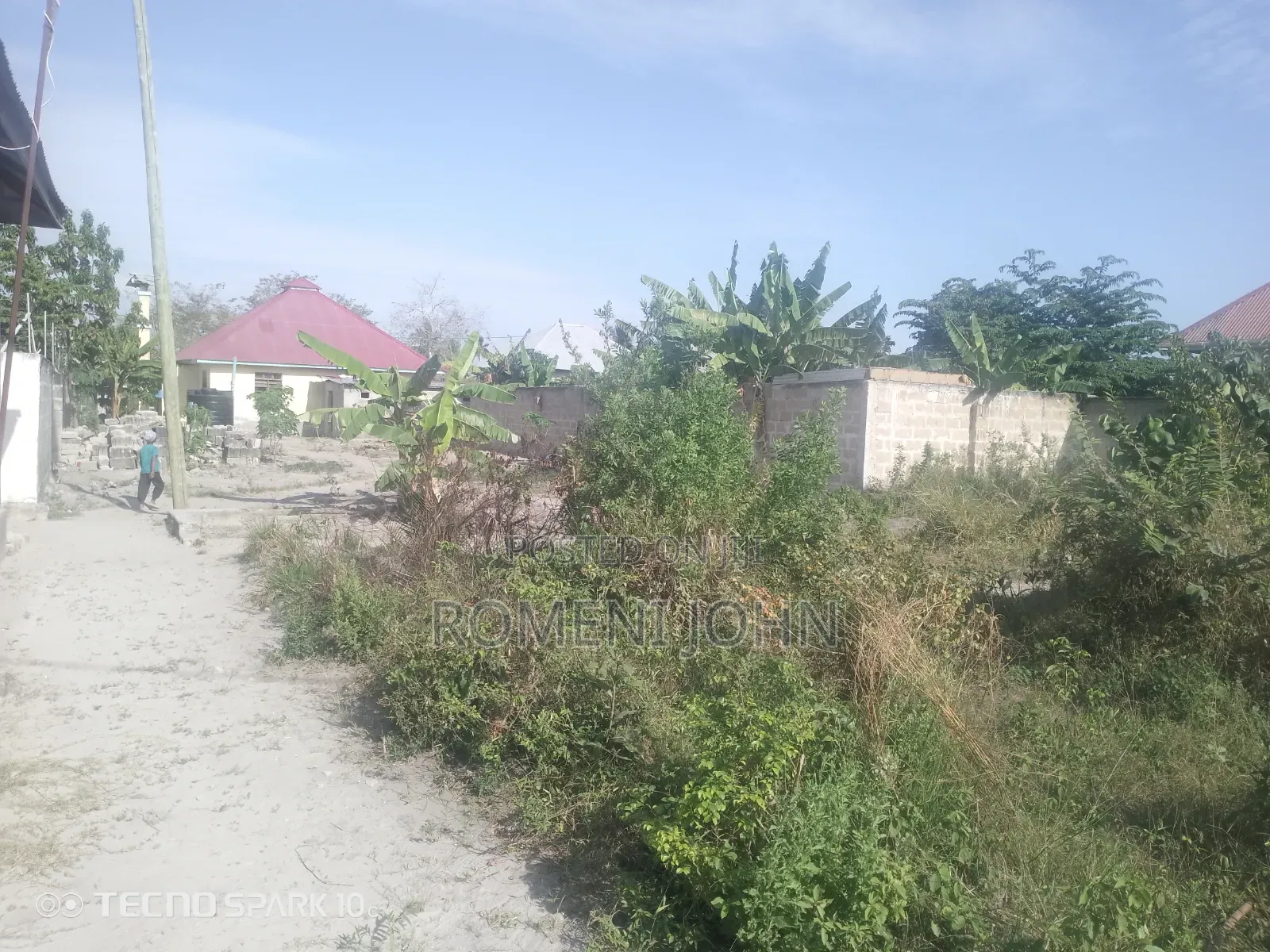 Kiwanja Sqmita 400 Kinauzwa Milioni 8 Gongolamboto Majohe Viwege.