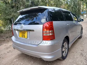 Toyota Wish 2003 Silver
