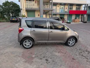 Toyota Ractis 2011 Gray