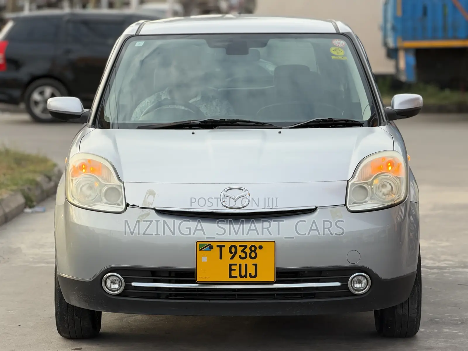 Mazda Verisa 2011 Silver