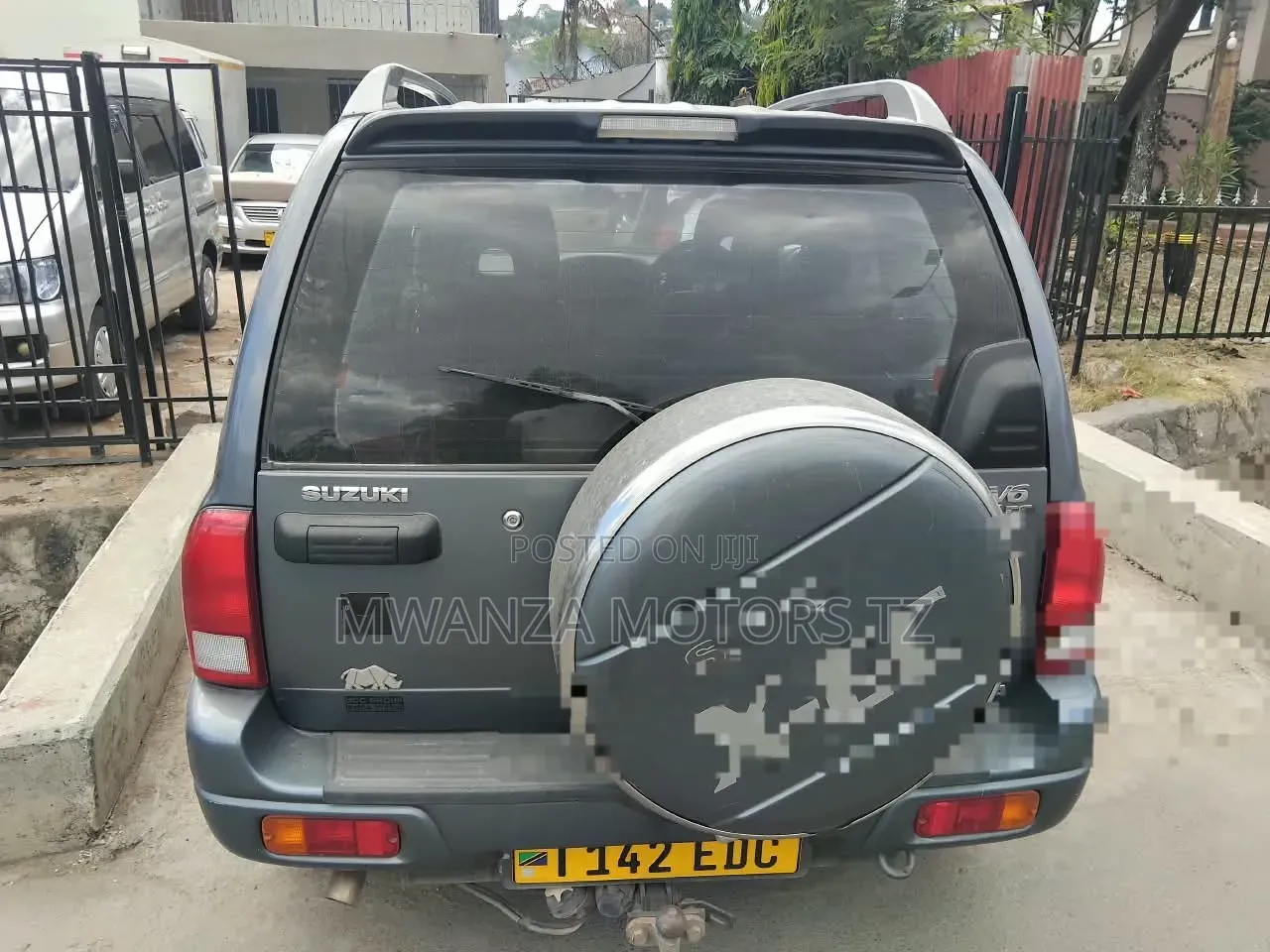 Suzuki Grand Vitara 2005 Gray