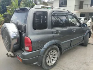 Suzuki Grand Vitara 2005 Gray