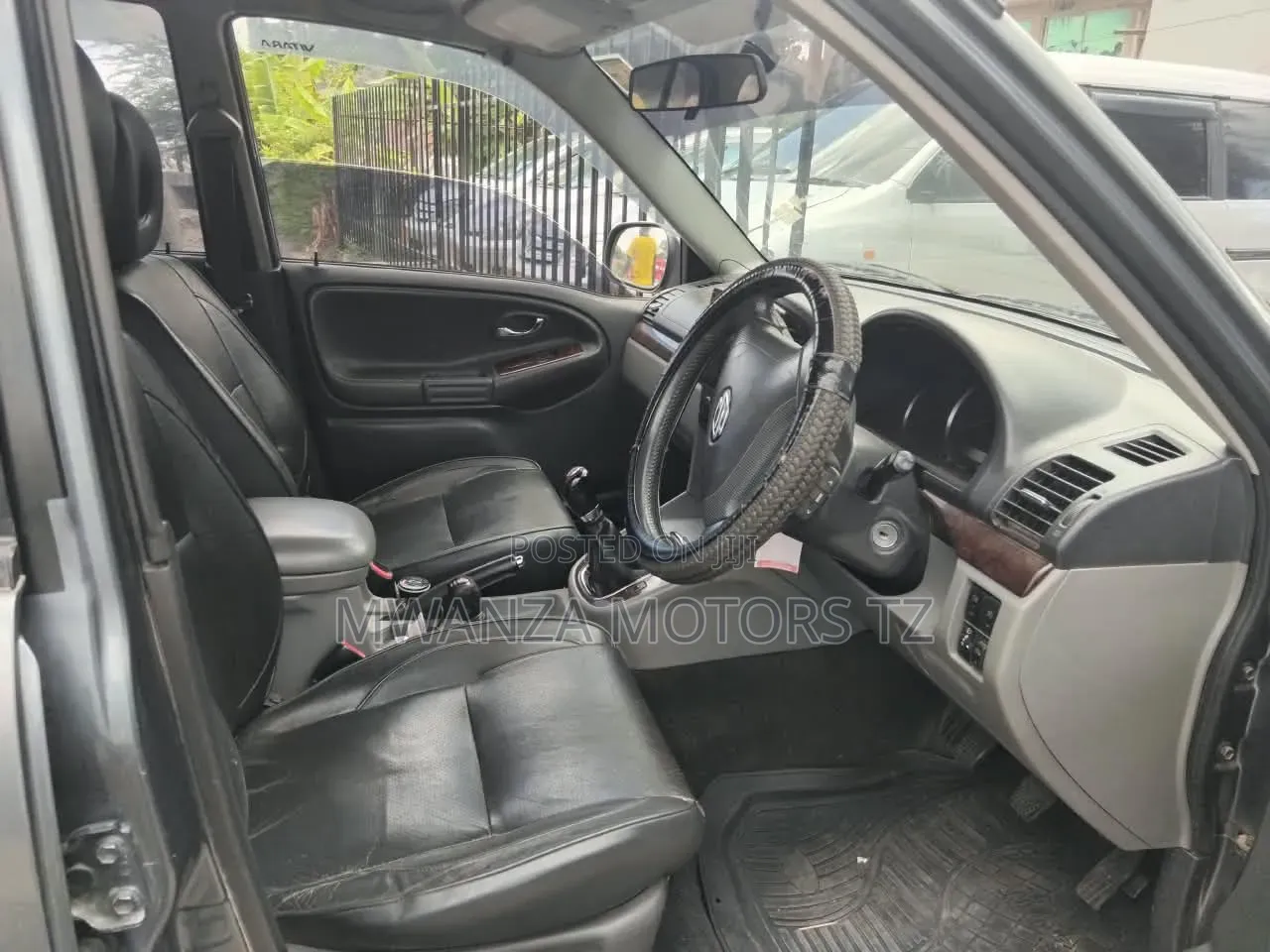 Suzuki Grand Vitara 2005 Gray