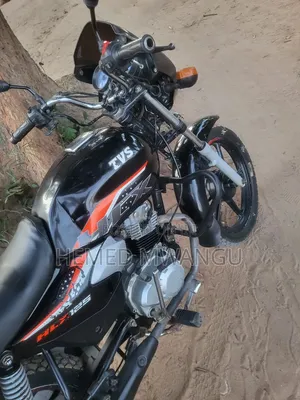 New TVS HLX 125 2025 Black
