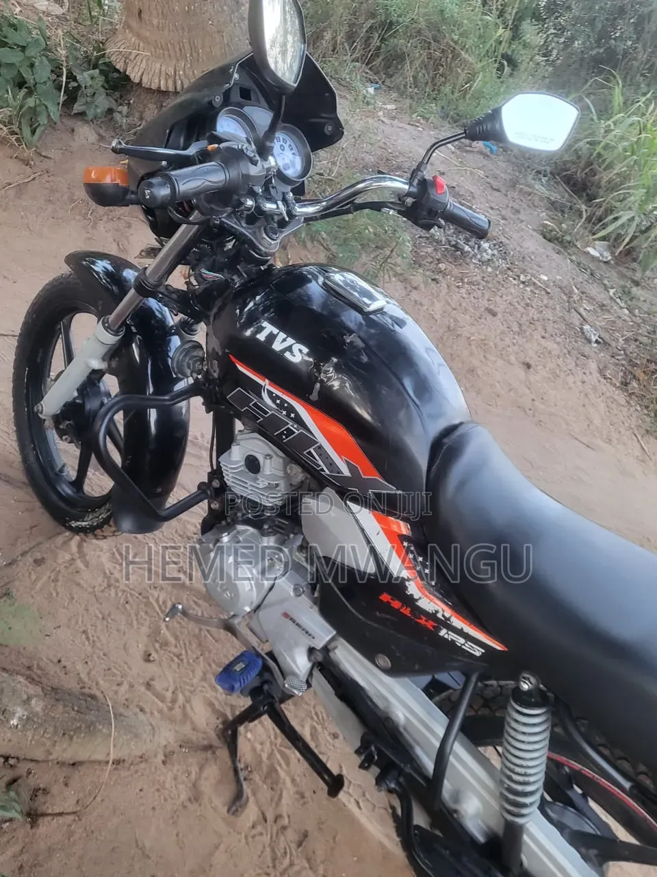 New TVS HLX 125 2025 Black