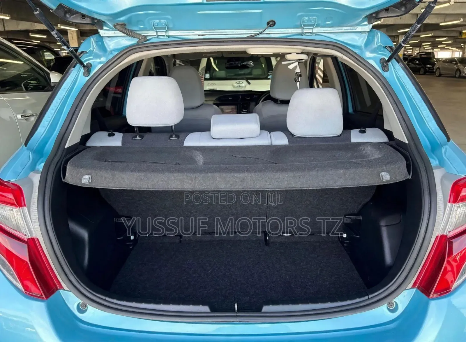 Toyota Vitz 1.3 FWD 5dr 2015 Blue