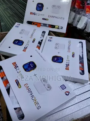 Smartwatch Ultra 3 (BIG 2.3") Yenye Earphones Na Seti Ya Vifaa