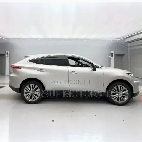 Toyota Harrier 2.0 2020 Brown