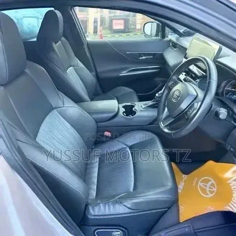 Toyota Harrier 2.0 2020 Brown