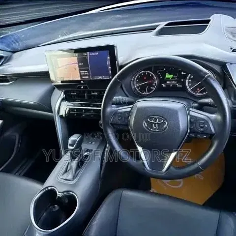 Toyota Harrier 2.0 2020 Brown