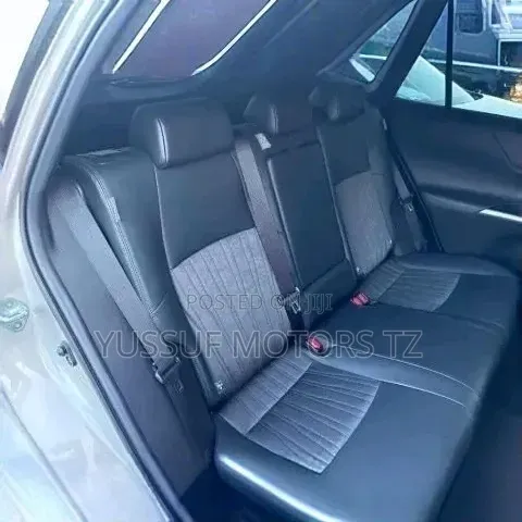 Toyota Harrier 2.0 2020 Brown