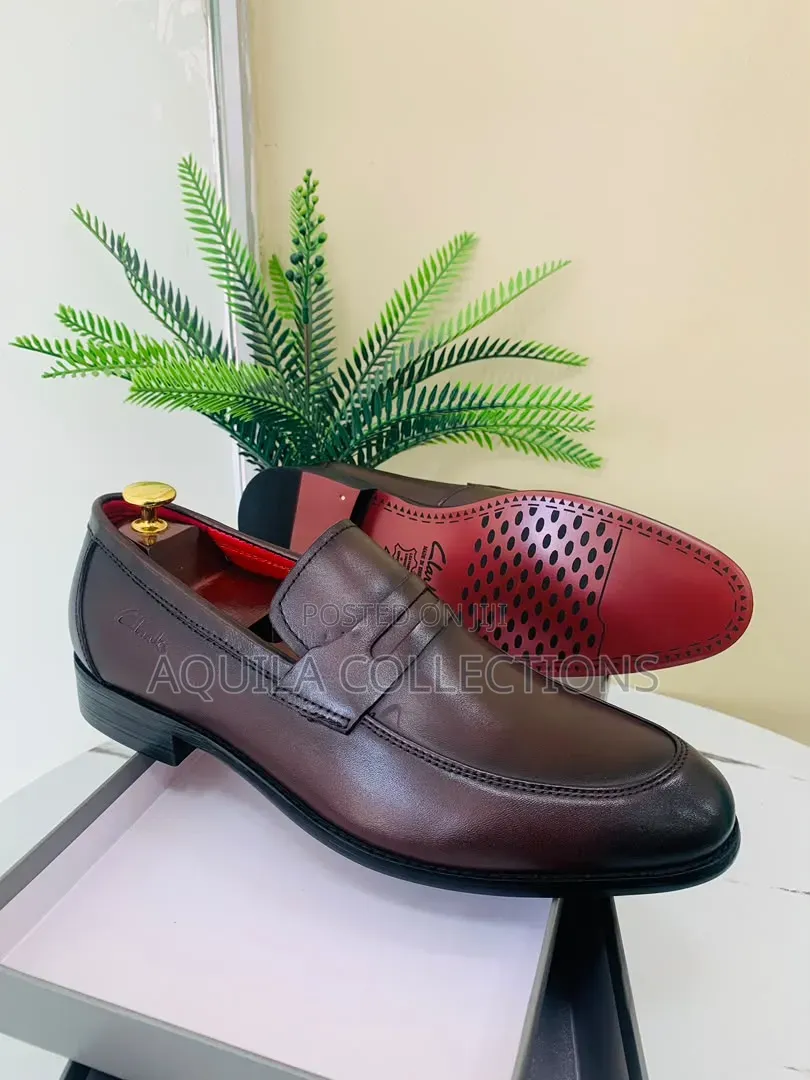 Leather Penny Loafers With Red Lining