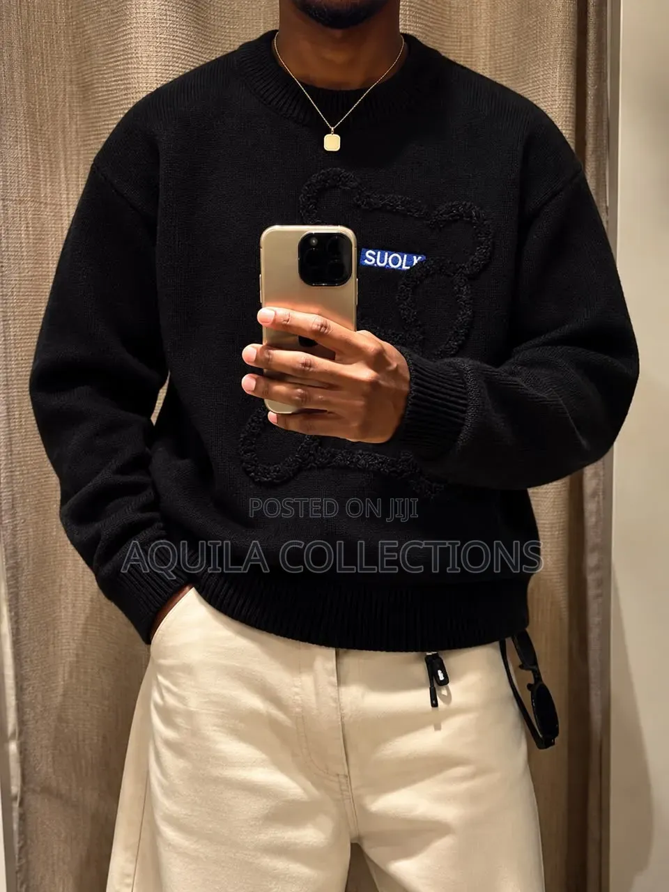 Casual Washed Black Crewneck Sweater With Bear Detail