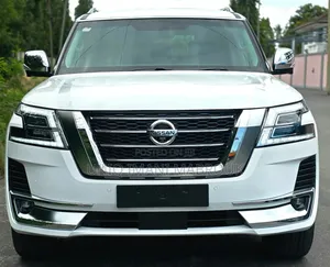 Nissan Patrol 2015 White