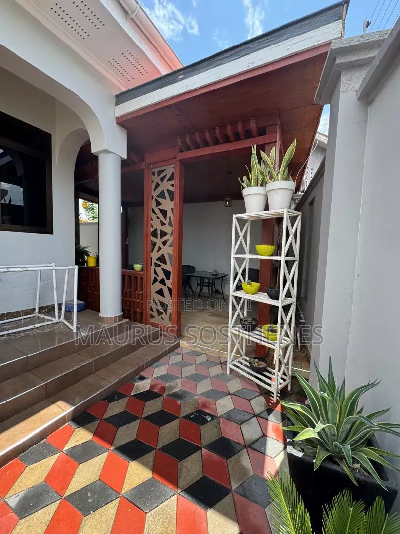 2bdrm House in Kitunda Machimbo for rent