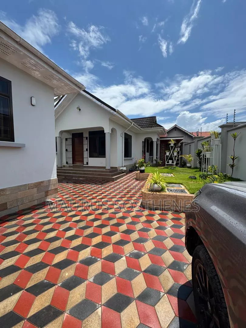 2bdrm House in Kitunda Machimbo for rent