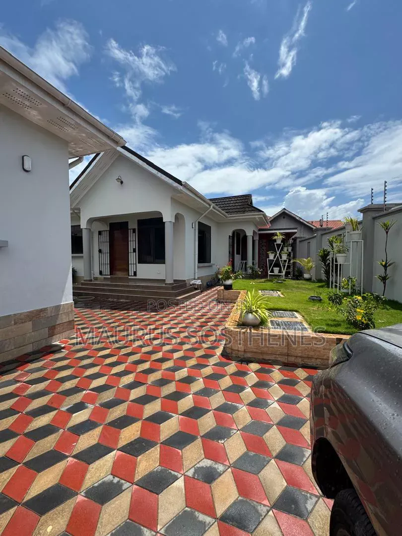 2bdrm House in Kitunda Machimbo for rent