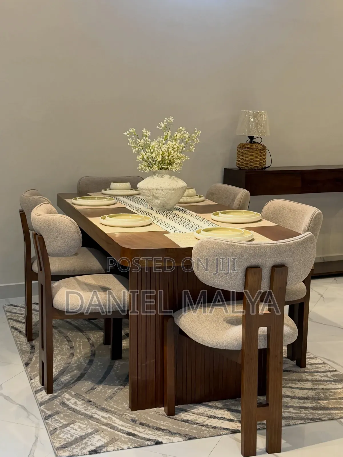 Dining Table Viti Sita Hard Wood Muundo Wa Kisasa