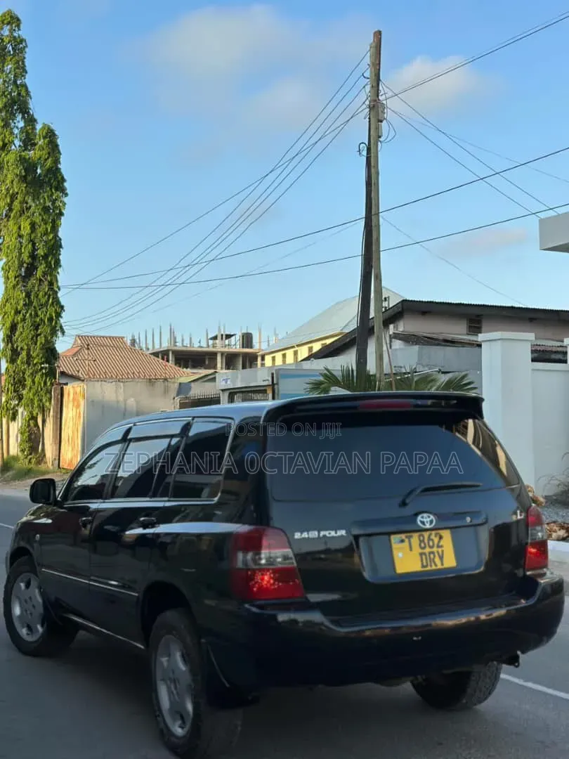 Toyota Kluger 2005 Black