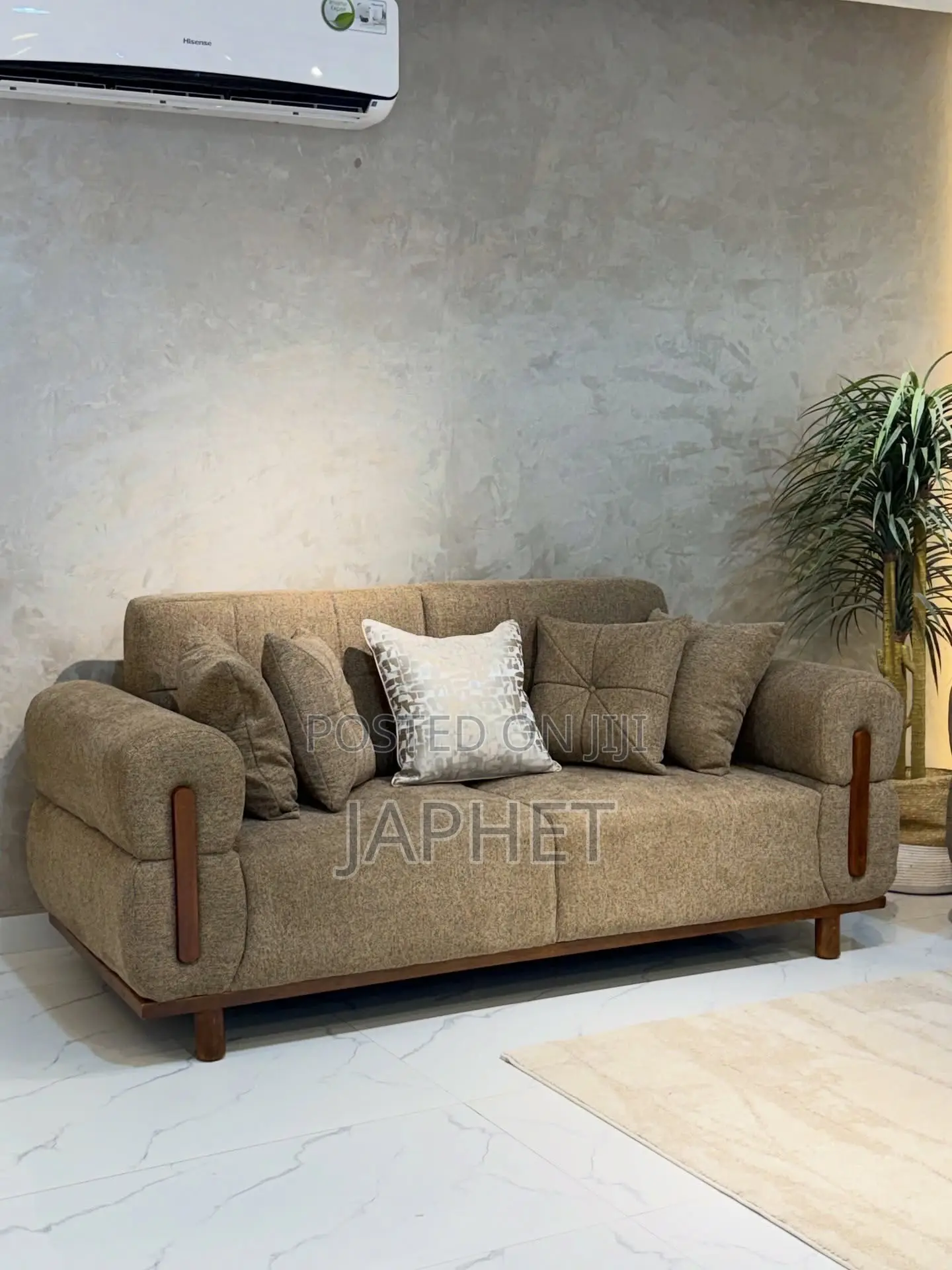 Sofa Seti Watu Saba 3/2/1/1 Unapata Kwa Order Weka Order Yako Sasa