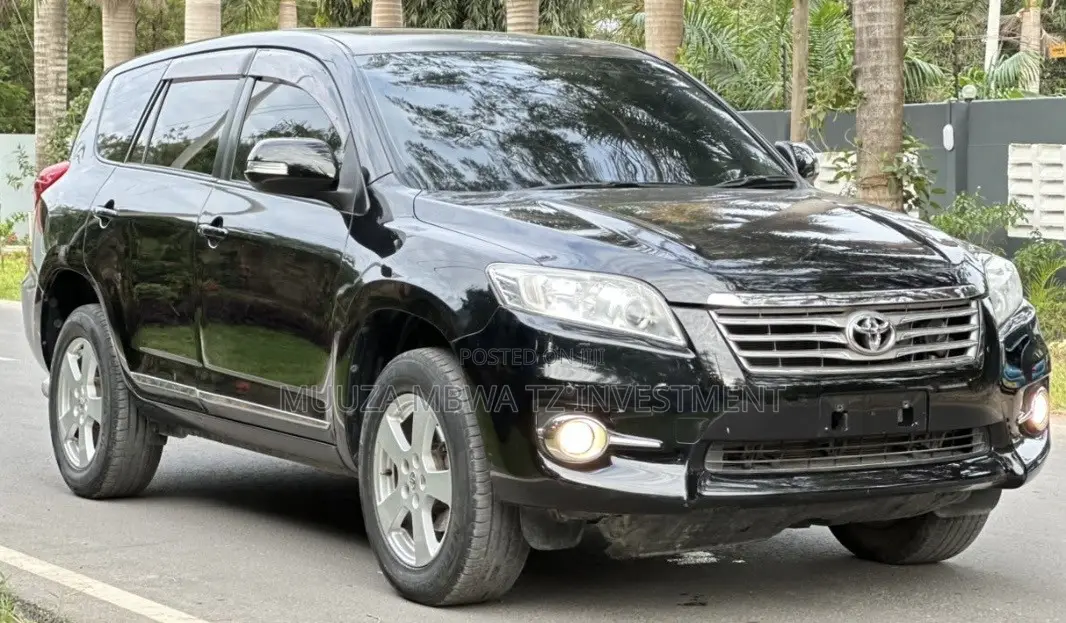 Toyota Vanguard 2010 Black