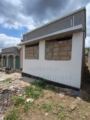 6bdrm House in Mikpeko, Mbagala for sale