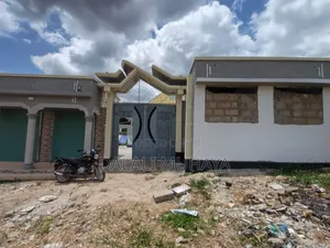 6bdrm House in Mikpeko, Mbagala for sale