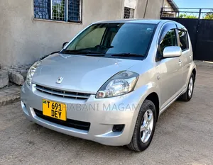 Toyota Passo 2005
