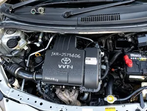 Toyota Passo 2005
