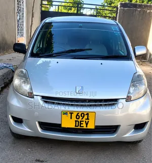Toyota Passo 2005
