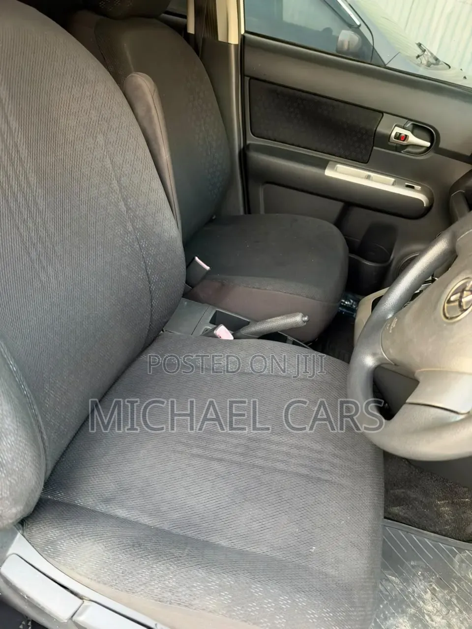 Toyota Corolla Rumion 2011 White