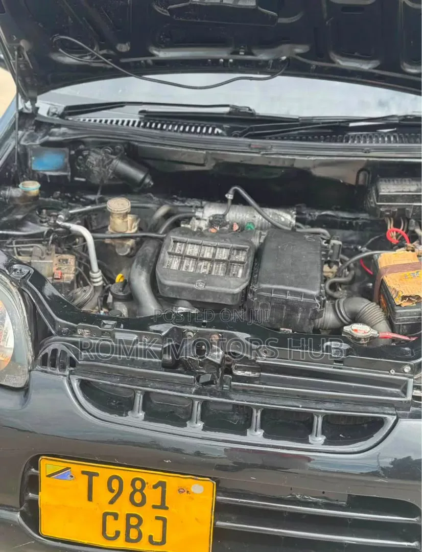 Suzuki Kei 2003 Black