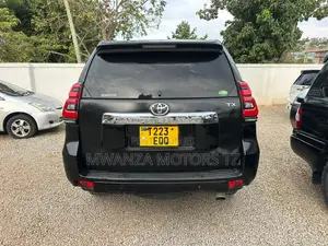 Toyota Land Cruiser Prado 2020 Gray