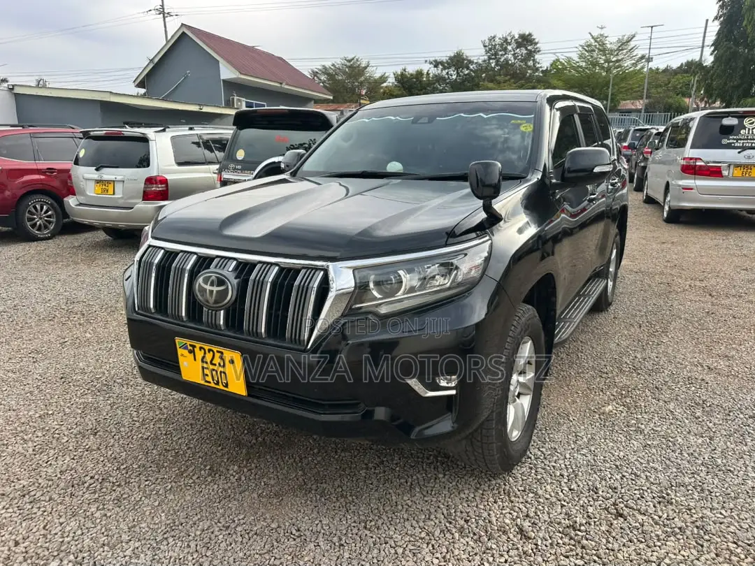 Toyota Land Cruiser Prado 2020 Gray