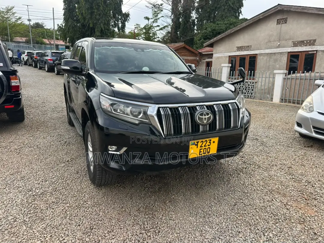 Toyota Land Cruiser Prado 2020 Gray