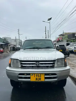 Toyota Land Cruiser Prado 2000 Silver