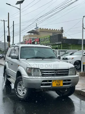 Toyota Land Cruiser Prado 2000 Silver