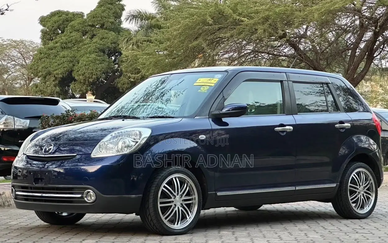 Mazda Verisa 2008 Blue