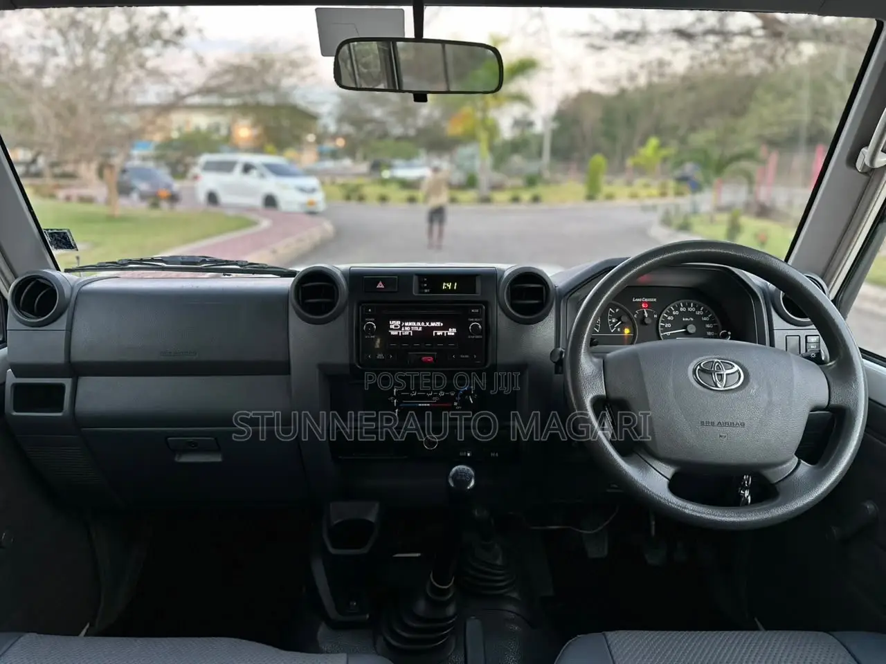 Toyota Land Cruiser 2022 White