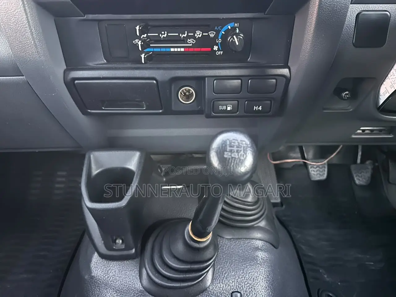 Toyota Land Cruiser 2022 White