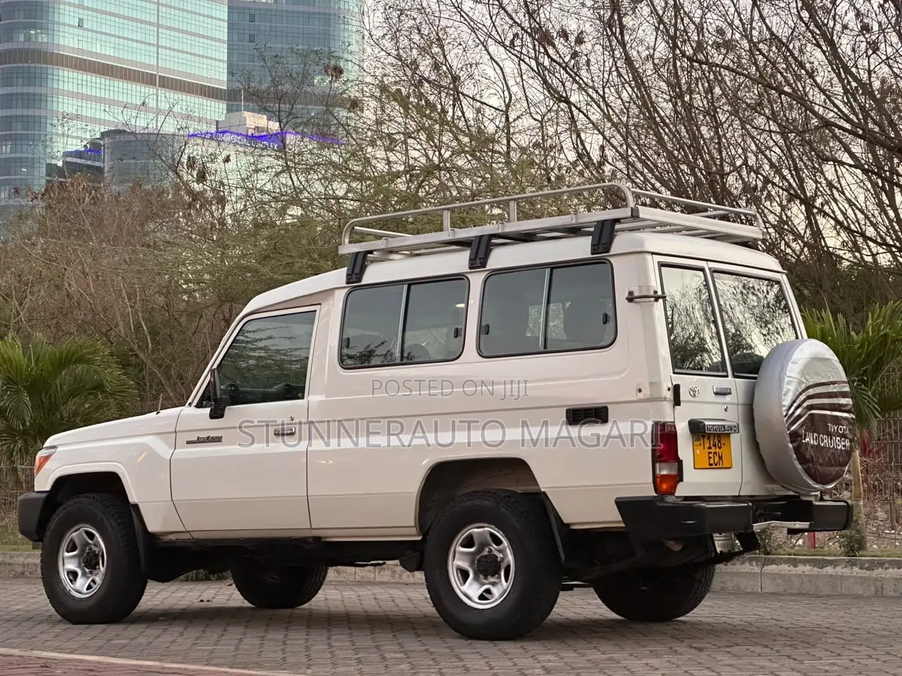 Toyota Land Cruiser 2022 White