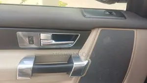 Land Rover Discovery 2011 Silver