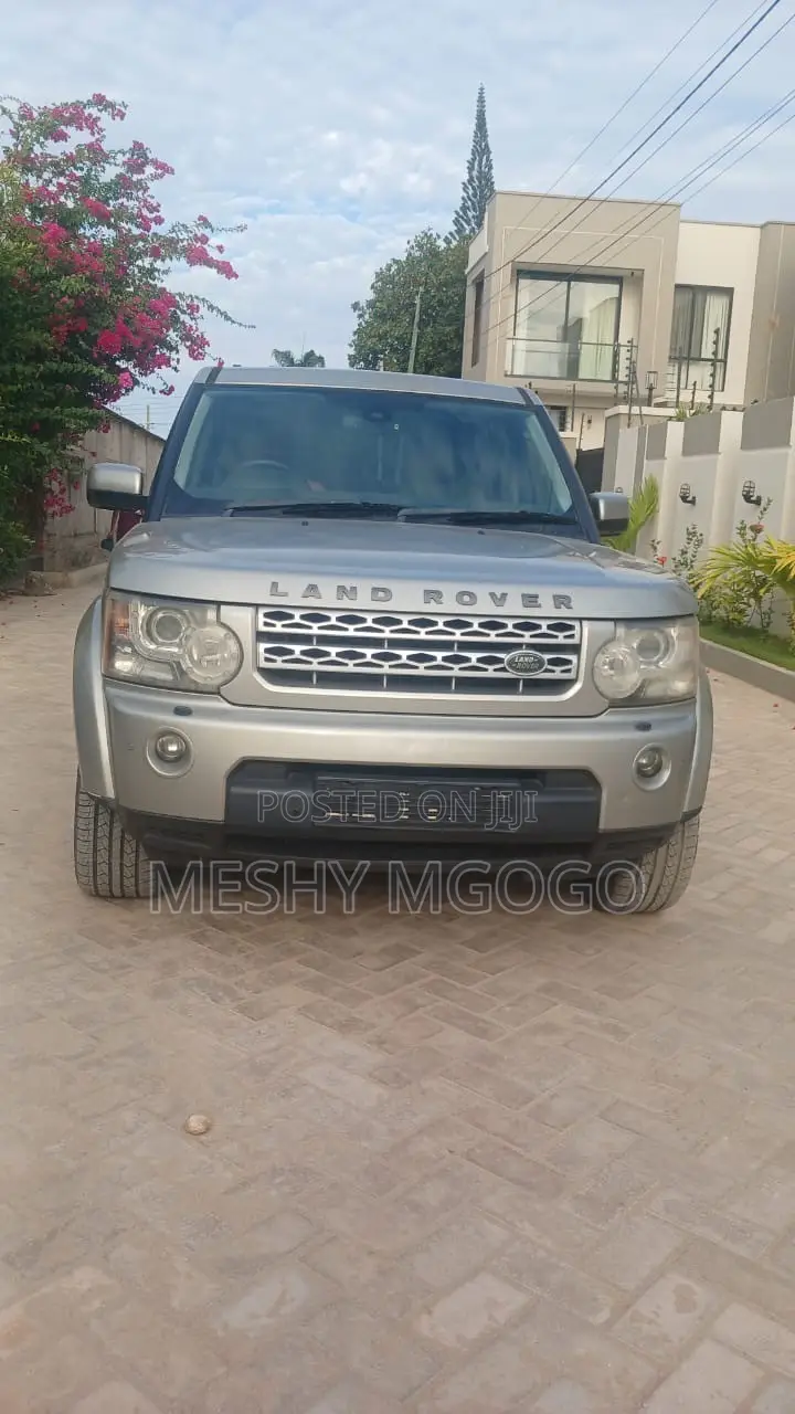 Land Rover Discovery 2011 Silver