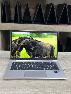 Laptop HP EliteBook 1040 G8 16GB Intel Core i7 SSD 512GB