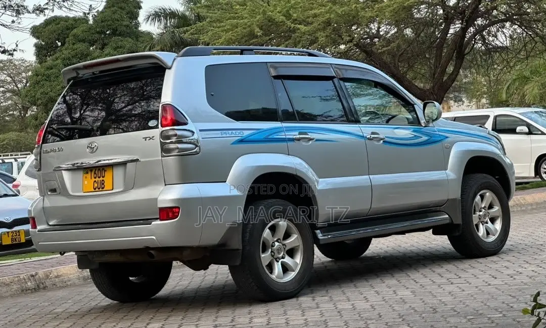 Toyota Land Cruiser Prado 2004 Silver