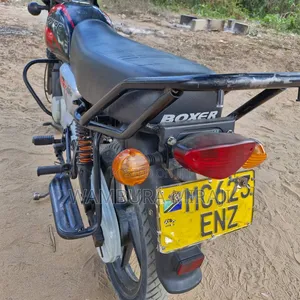 Bajaj Boxer X125 2025 Black